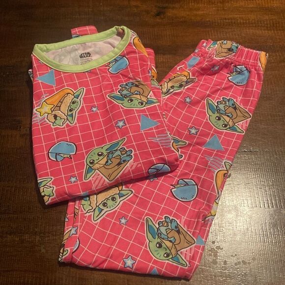 Kids Pink Star Wars Cuddle Duds Baby Yoda Pajamas size M - Picture 1 of 7
